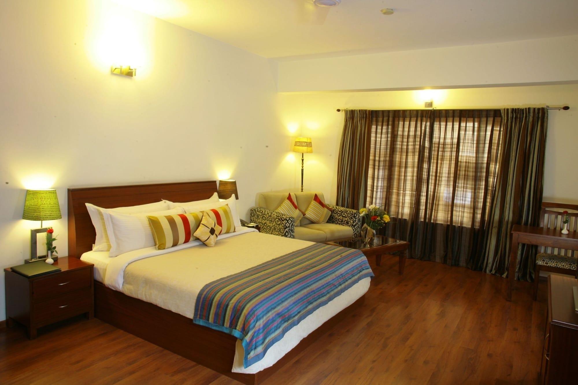 Justa Off Mg Road Bangalore Exterior foto